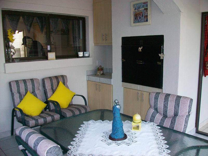 3 Bedroom Property for Sale in Hartenbos Landgoed Western Cape